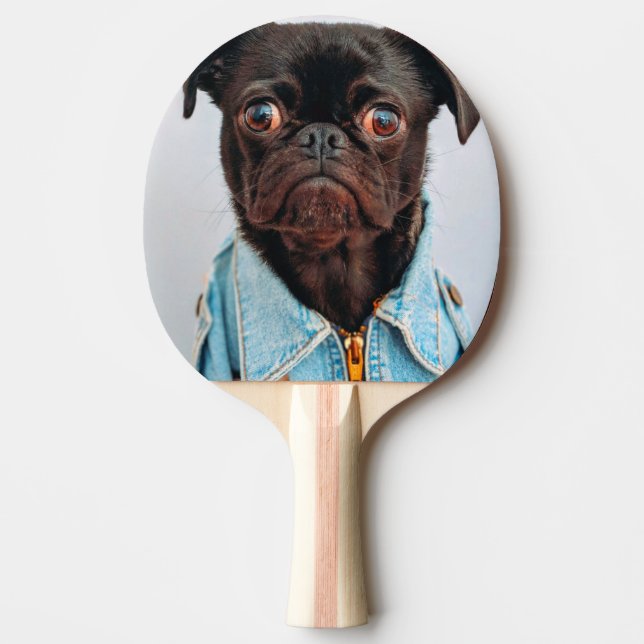 Pug in Denim Jackey Cute Adsible Hund Puppy Pingisracket (Framsidan)
