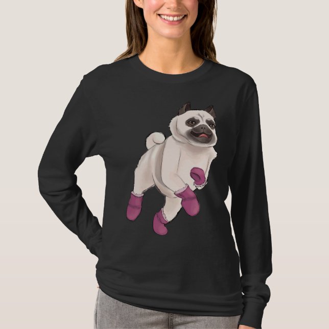 Pug in Uggs Classic T-Shirt 548 (Framsida)