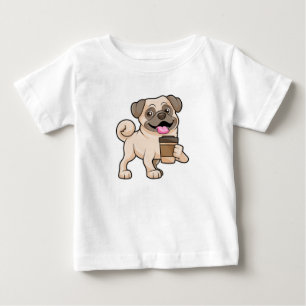 Pug med kaffe att gå med t shirt