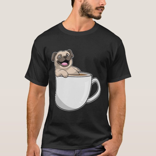 Pug med Kopp i kaffe T Shirt (Framsida)