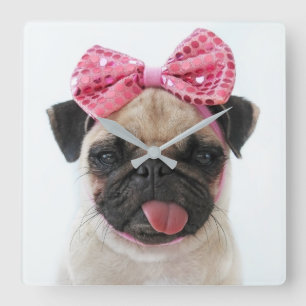 Pug med Rosa Bow Fyrkantig Klocka