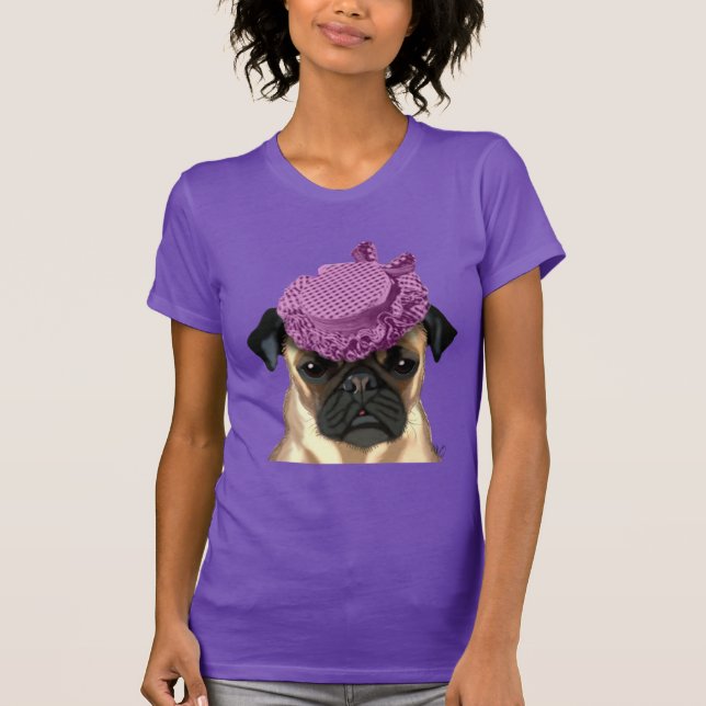 Pug med Vintage Lila Hat Tee Shirt (Framsida)