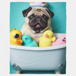 Pug Paradise: En baddräkt i Tub Fleecefilt