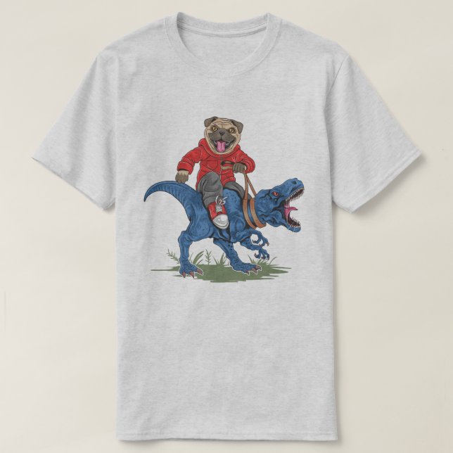 Pug Riding A Dinosaur T Shirt (Design framsida)