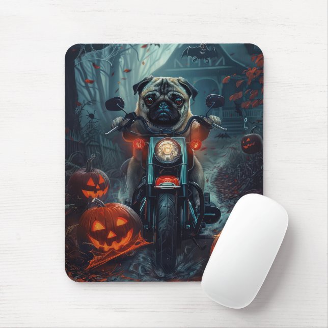 Pug Riding Motorcykel Halloween Scary Musmatta (Med mus)