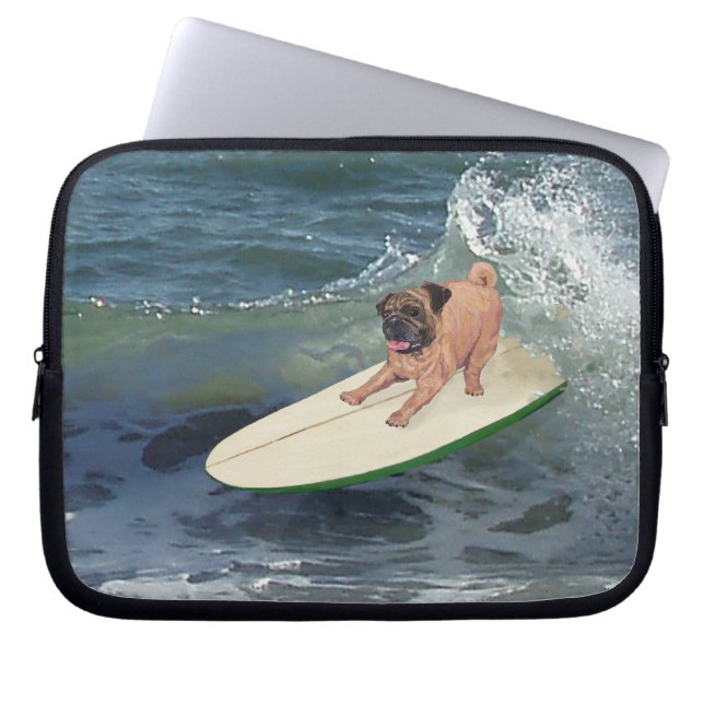 Pug Surfarbrud Laptop Sleeve (Framsidan)