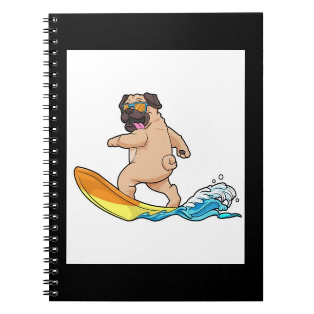 Pug Surfing Surfboard Pug Wearing Glasses Anteckningsbok (Framsidan)
