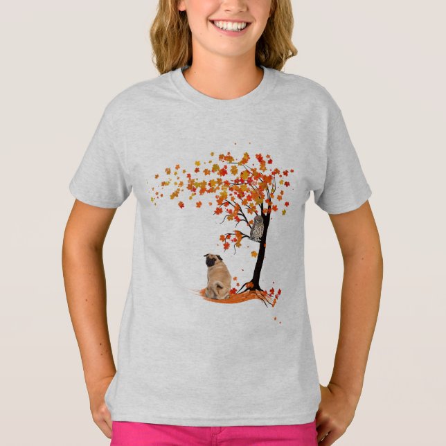 Pug Uggla och Fall Träd Pug Owner Funny Pug Autumn T Shirt (Framsida)