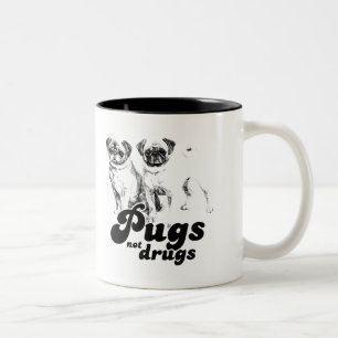 PUGS NOT DRUGS T-shirt Två-Tonad Mugg