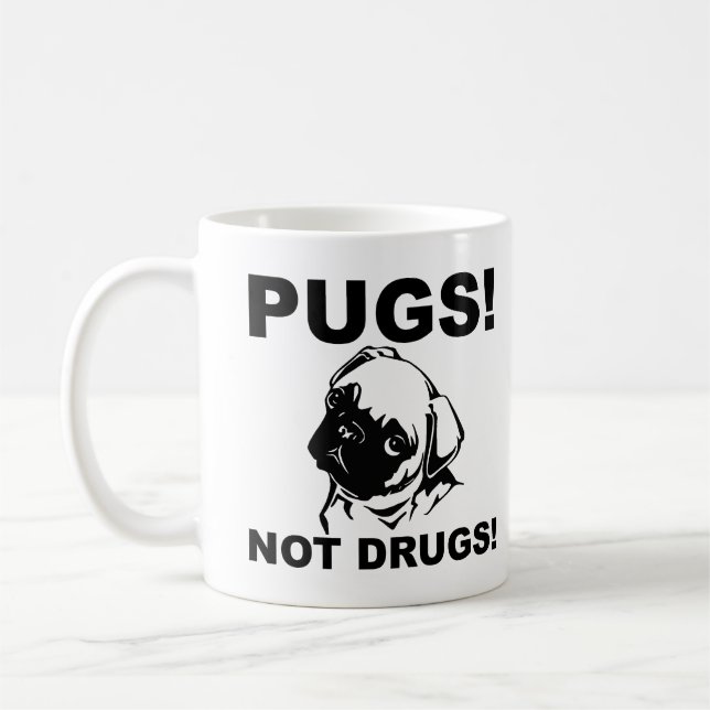 Pugs Not Druny Mug eller Resemugg Kaffemugg (Vänster)