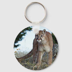 Puma på berg nyckelring