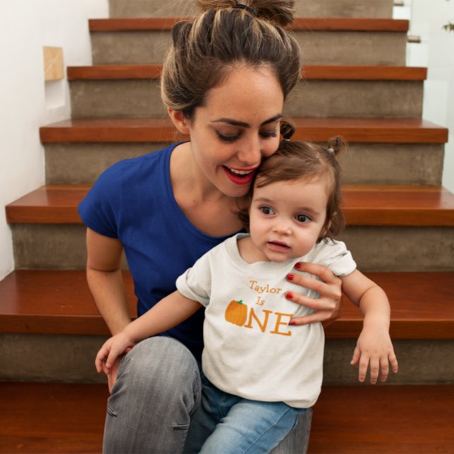 Pumpkin 1:a födelsedagen Baby T-Shirt (Skapare uppladdad)