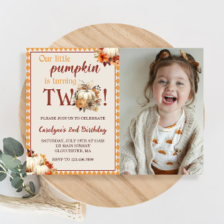 Pumpkin Birthday, vår lilla knumpkin håller på att Inbjudningar