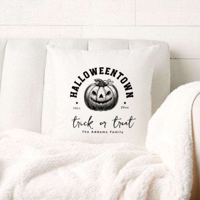 Pumpkin Bus eller godis Black och White Halloween Kudde (Skapare uppladdad)