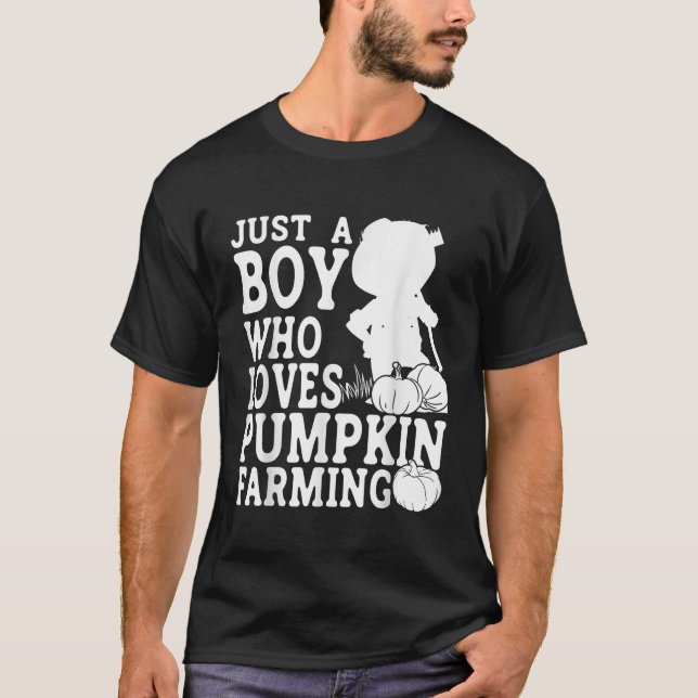 Pumpkin Farmer Bara en pojke som Kärlek Pumpkin Fa T Shirt (Framsida)