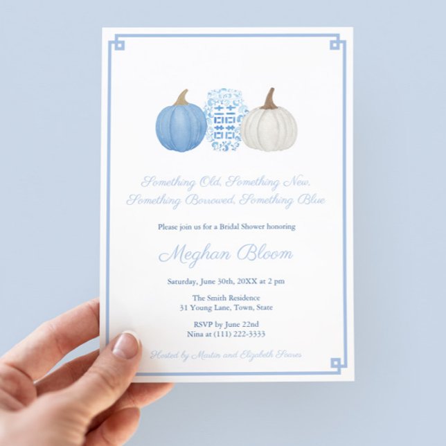 Pumpkin Old New Borroled Blue Preppy Möhippa Inbjudningar (Something Blue Bridal Shower Invitation With Light Blue And White Pumpkins And Ginger Jar. Greek Key)