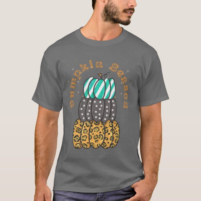 Pumpkin Season T Shirt (Framsida)