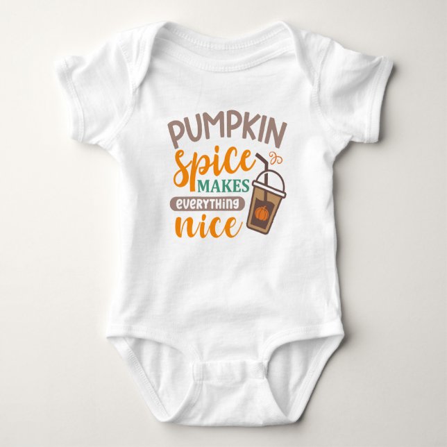 Pumpkin spice gör allt gott t shirt (Framsida)
