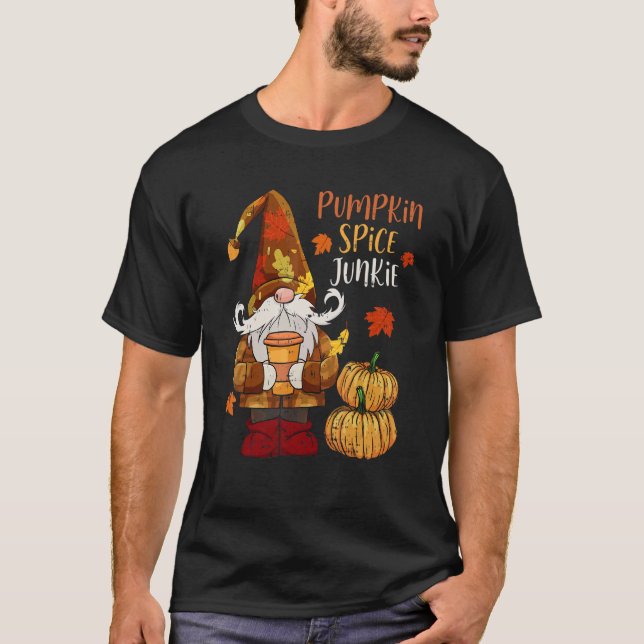 Pumpkin Spice Junkie Pumpkin Latte Gnome Thanksgiv T Shirt (Framsida)
