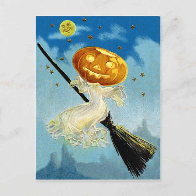 Pumpkin witch is flying on a broom at night vykort (Framsida)