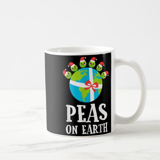 Pun Christmas Sayings Peas On Earth Funny Xmas Gif Kaffemugg (Höger)