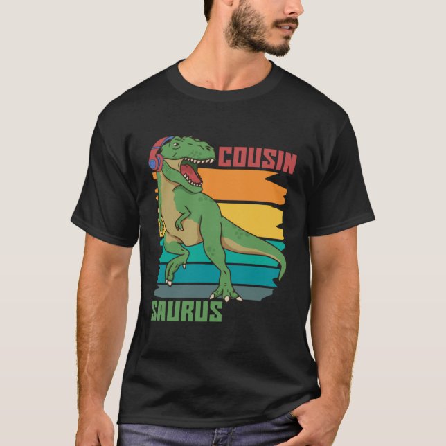 Pun Cousinsaurus T Shirt (Framsida)
