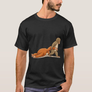Punch Baby Monkey Plyschvän Konst T Shirt