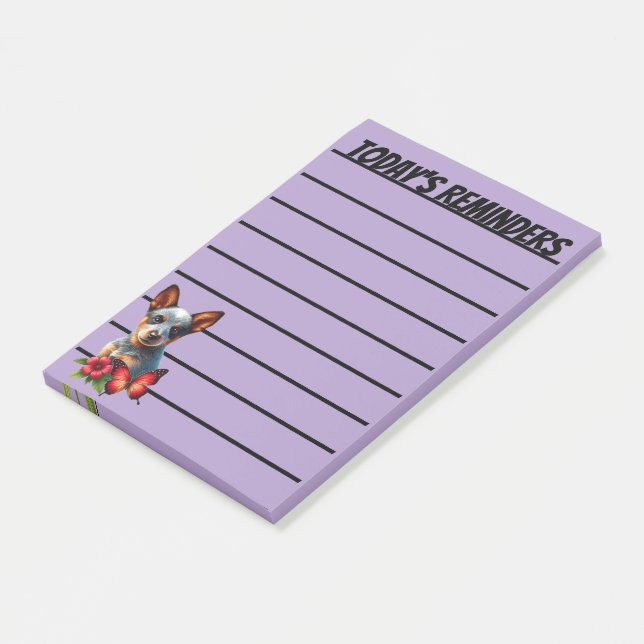 Puppen av spolar med fjäril och fjäder post-it block (Vinklad)