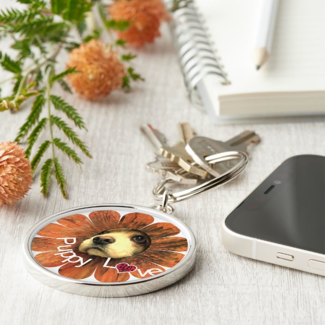 Puppy Kärlek Peeking ut ur en blomma Rund Silverfärgad Nyckelring (Sidan)