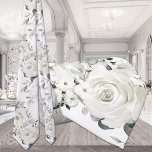 Pure Vit ros & Silver Eucalyptus Bröllop Slips<br><div class="desc">Slipsar för Tuxedo Royale av Leonbience. Den här slipningen har temat bröllop i invigningen av White Peony Grey Wedding och har en delikat målad vattenfärg av vita blommigtar och eukalyptus greenery.</div>