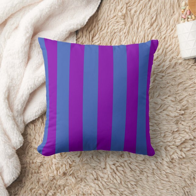 Purple and Blue Stripes Kudde (Filt)