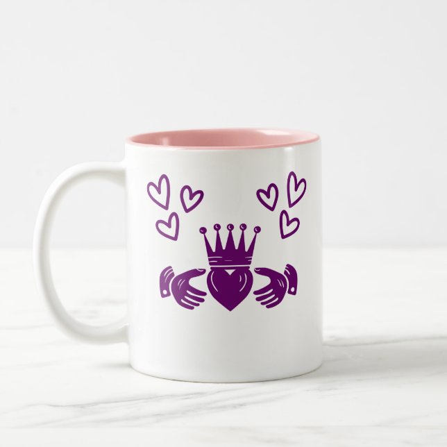 Purple Claddagh Ring Coffee Mug Två-Tonad Mugg (Vänster)