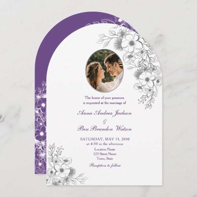 Purple Floral Photo Arched Wedding Inbjudningar (Fram/baksida)