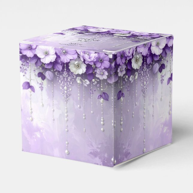 Purple Flowers with Dangling Pearls Favor Box Presentaskar (Framsidan Sidan)