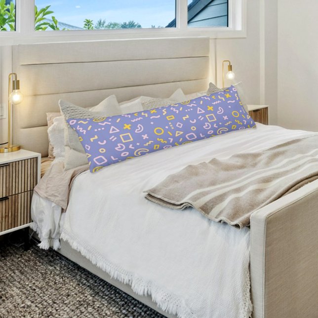 Purple Memphis Pattern Body Pillow Kroppskudde (Skapare uppladdad)