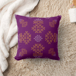 Purple Minimal South Indian Kolam Design Kudde