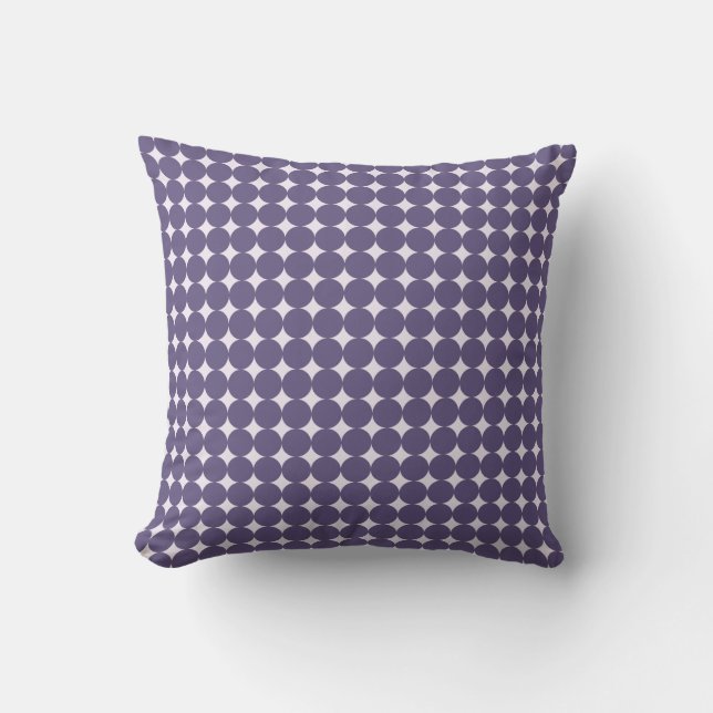 Purple Polka Dot Nursery Throw Pillow Kudde (Framsida)