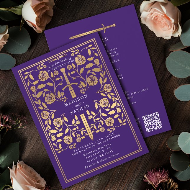 Purple Royal Medieval Gold Sword Wedding QR Code Inbjudningar (Skapare uppladdad)