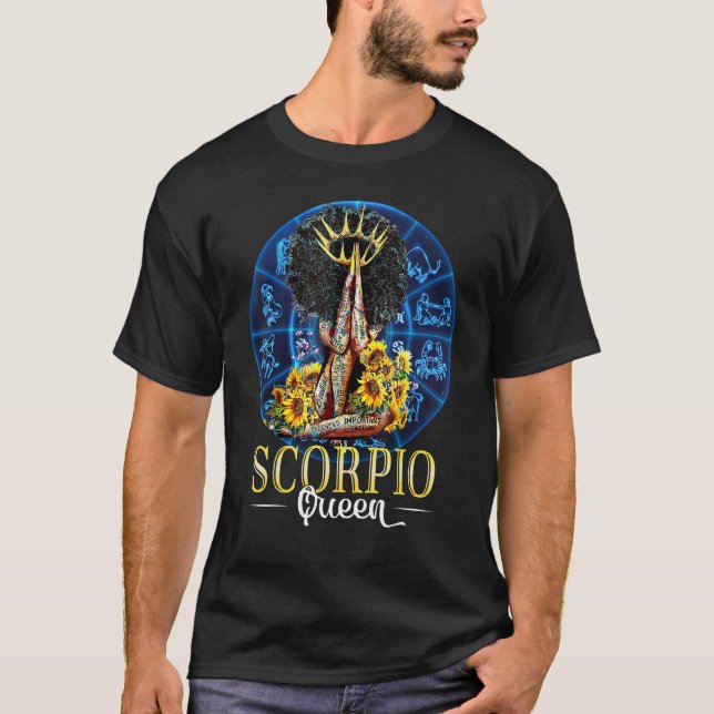 Purple Scorpio Queen African American Woman Octobe T Shirt (Framsida)