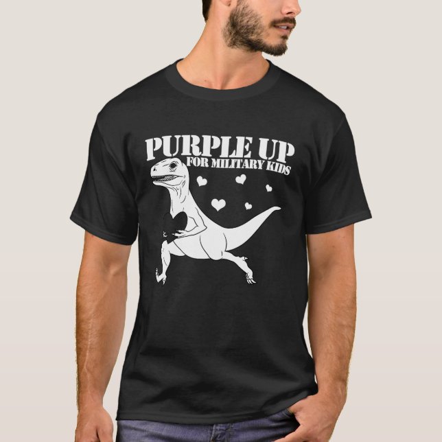 Purple Up For Military Kids Raptor Dinosaur Boys P T Shirt (Framsida)