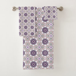 Purple, white and gray geometric mandala pattern 