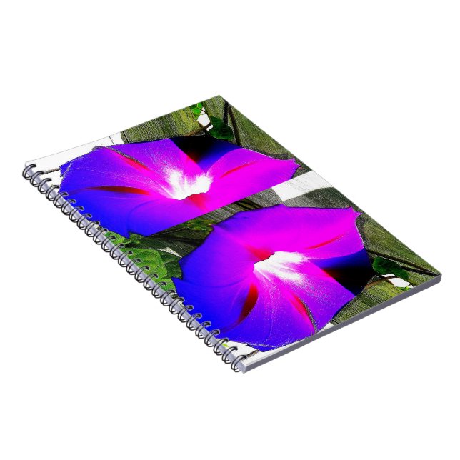 Purpurfärgad anteckningsbok för spiral för (Högra Sidan)