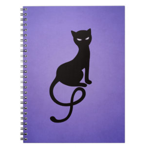 Purpurfärgad artig ondskasvartkatt anteckningsbok med spiral