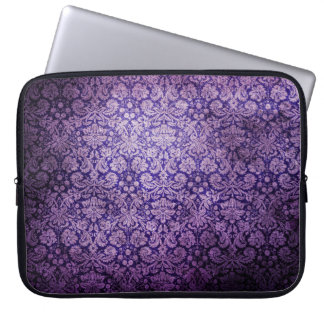 Purpurfärgad blom- damast för vintage laptop sleeve