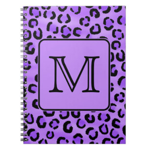 Purpurfärgad Monogram. för Anteckningsbok Med Spiral