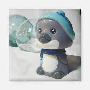 Purpurfärgad pingvin mig magnet