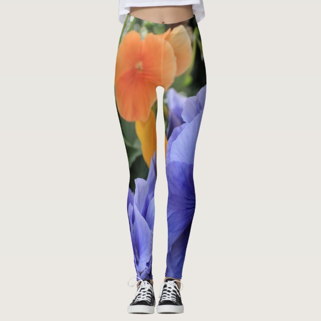 Purpurfärgade & orange Pansies med det gröna blom- Leggings (Framsida)
