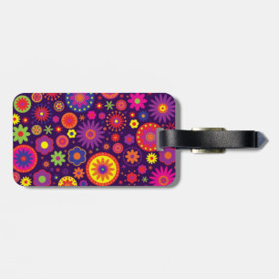 Purpurfärgade regnbågeblommor för Hippie Bagagebricka