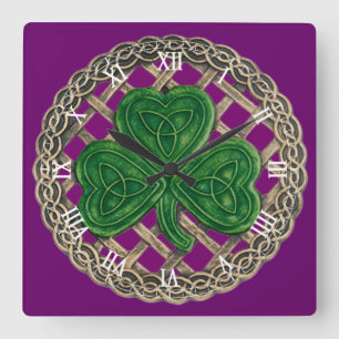 Purpurfärgat romerskt siffer- för shamrock- & fyrkantig klocka
