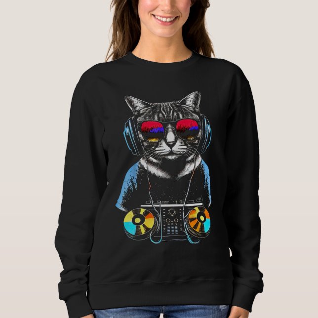 Purrfect DJ Vibes Cat Kitty on Turntables T Shirt (Framsida)